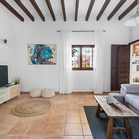8 Guests Large Villa Near Bossa Beaches & Airport San José 外观 照片