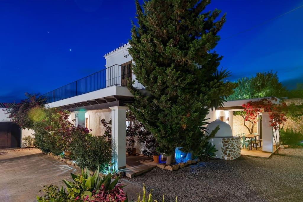 8 Guests Large Villa Near Bossa Beaches & Airport San José 外观 照片